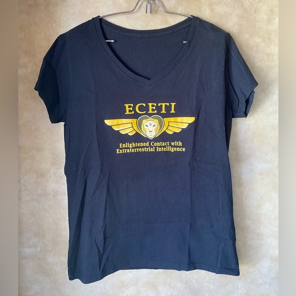 ECETI Alien Believers Black Graphic Top 🔴 CLEARANCE 🔴 - Picture 1 of 3